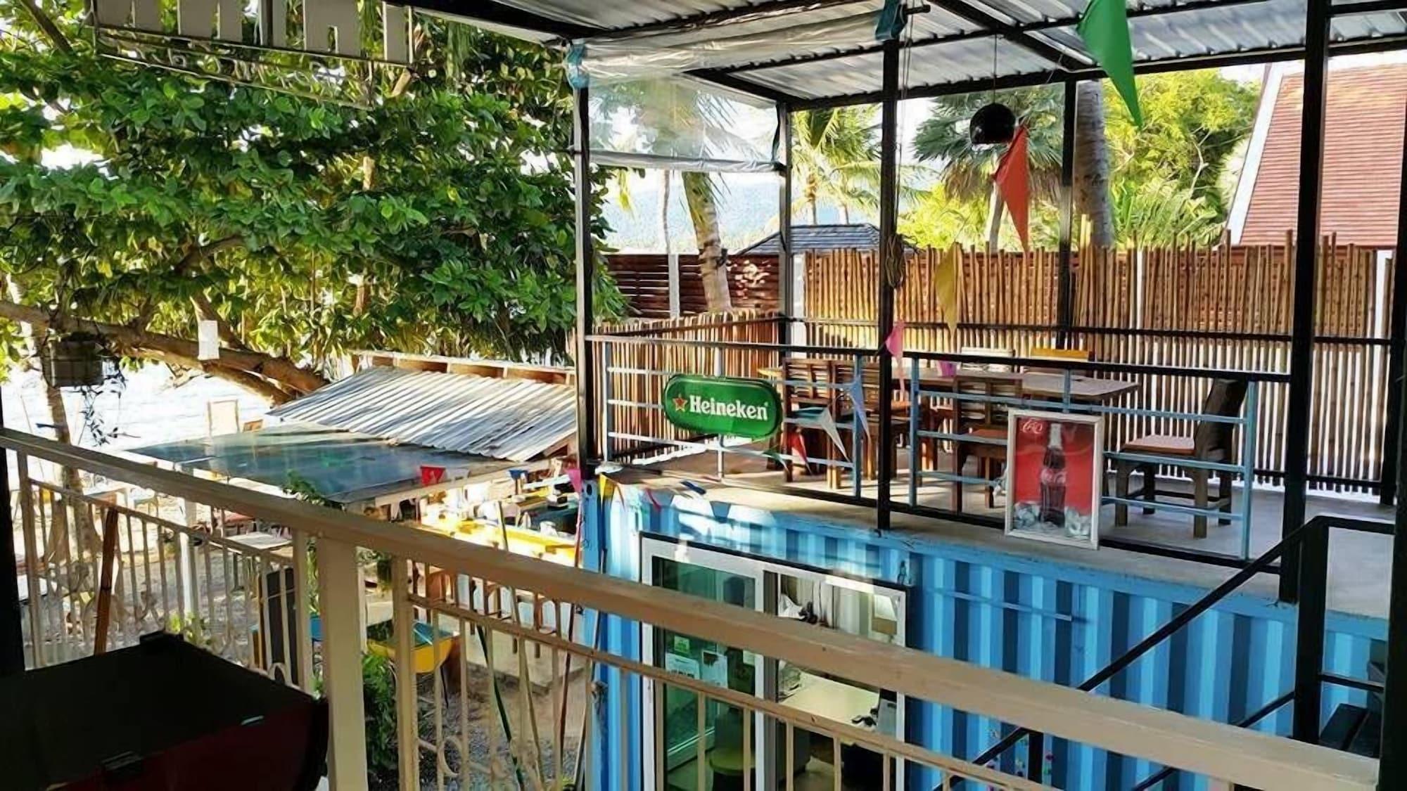 Think & Retro Cafe Lipa Noi Samui Hostel Exterior photo